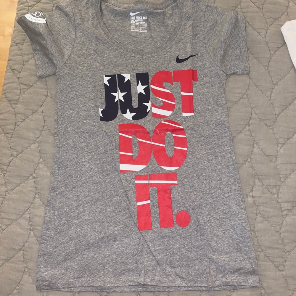 Brand new NIKE Tshirt Olympics addition